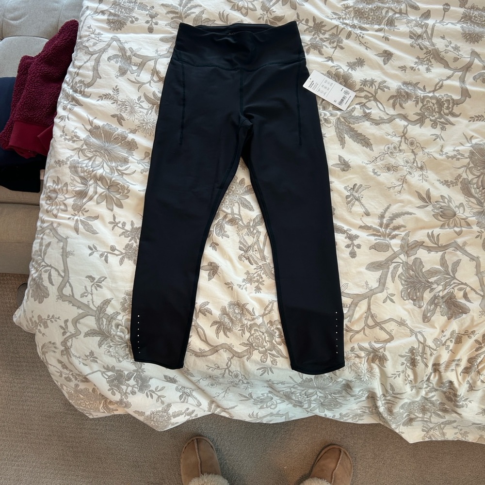 Athleta Black Pacesetter 7/8 Legging